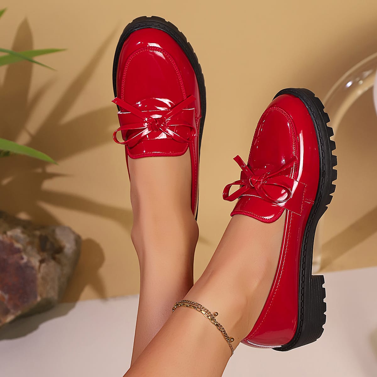 👠 Women’s Glossy Bow Brogues Slip-On Loafers Elegant Fashion Flats Upgrade your everyday look with these stylish glossy loafer designed for comfort and elegance Perfect for women who love fashionable