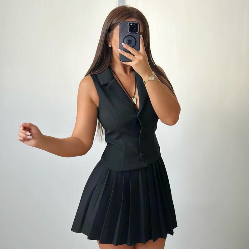New set of women's sleeveless suit, vest, pleated short skirt, half skirt, commuting two-piece set