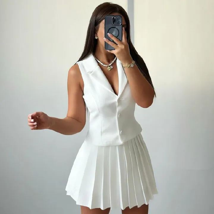 New set of women's sleeveless suit, vest, pleated short skirt, half skirt, commuting two-piece set