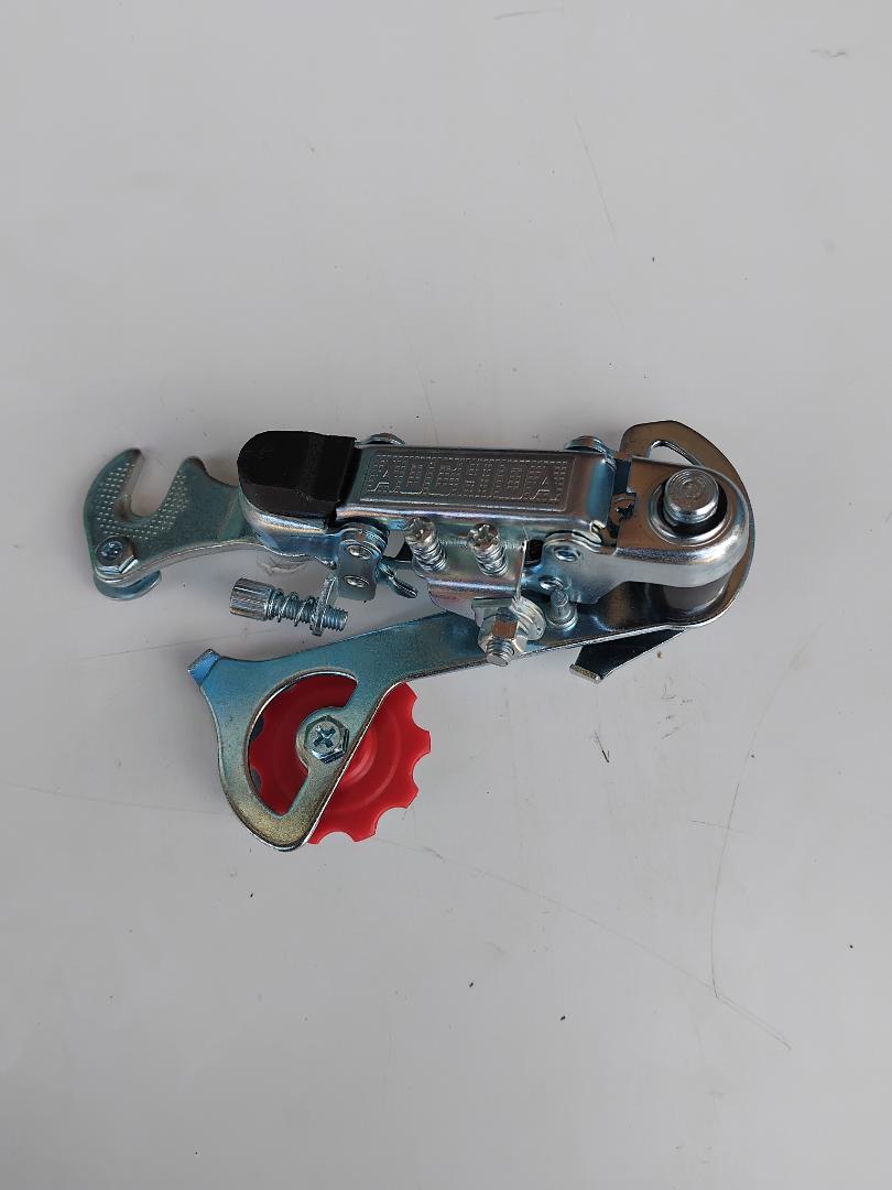 Rear derailleur