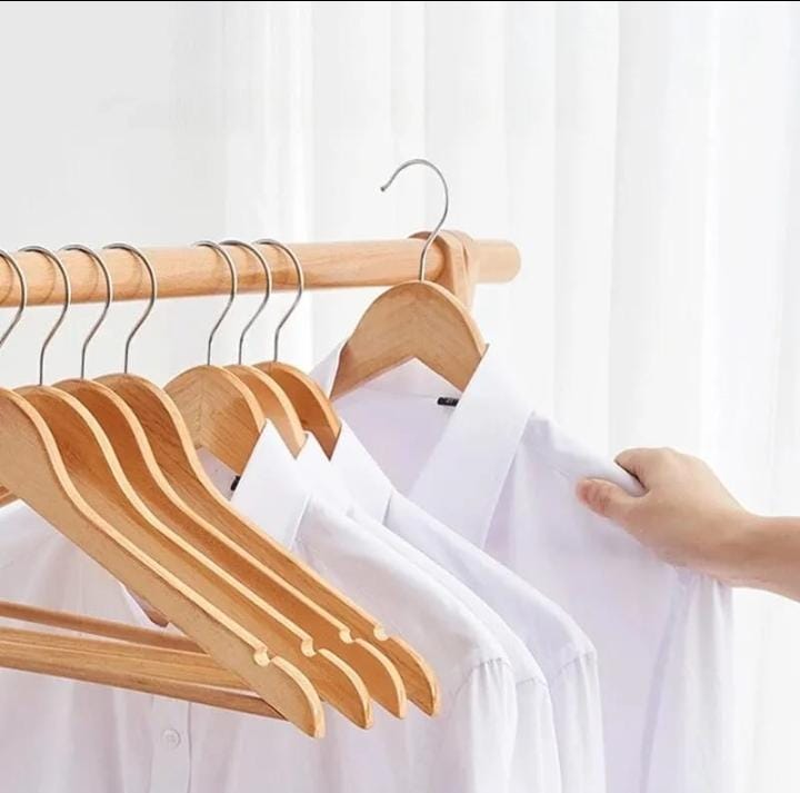 WOODEN BAMBOO HANGERS DURABLE WOOD HANGERS WITH 360° SWIVEL HOOK & NOTCHES, SLIM COAT HANGER WOODEN FOR CLOSET, NATURAL HIGH QUALITY