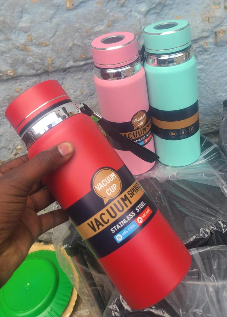 800ML HIGH QUALITY DOUBLE WALL FLASK KEEPS HOT FOR 12 GOOD HOURS INSULATED VACUUM THERMO BOTTLE WITH CUP STAINLESS STEEL COFFEE BOTTLES FOR HOT AND COLD DRINK WATER FLASK.