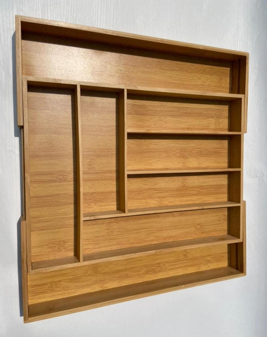 MULTIFUNCTIONAL BIG BAMBOO EXPANDABLE WOODEN CUTLERY DRAWER ORGANIZER KITCHEN DRAWER ORGANIZER EXPANDABLE BAMBOO UTENSIL HOLDER CUTLERY TRAY FOR KITCHEN UTENSIL AND FLATWARE BEDROOM OFFICE SIZE 42×50C