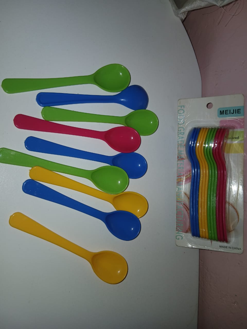 6 PIECES FOOD GRADE HIGH QUALITY BABY SPOONS KIDS PLASTIC SPOONS, REUSABLE TODDLER UTENSILS KIDS WITH BRIGHT COLORS, IDEAL FOR TRAVEL SCHOOL LUNCH BOX OR CAMPING, BPA FREE KIDS UTENSILS