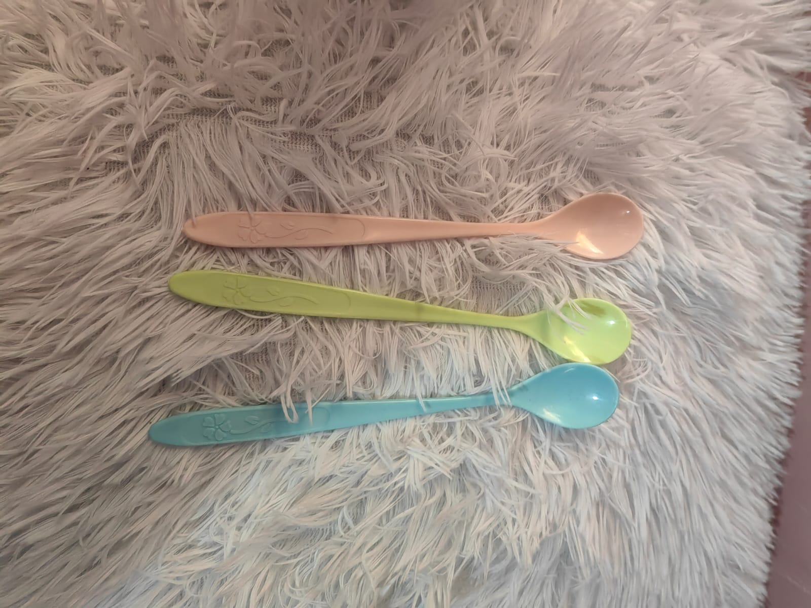 6 PIECES FOOD GRADE HIGH QUALITY BABY SPOONS KIDS PLASTIC SPOONS, REUSABLE TODDLER UTENSILS KIDS WITH BRIGHT COLORS, IDEAL FOR TRAVEL SCHOOL LUNCH BOX OR CAMPING, BPA FREE KIDS UTENSILS