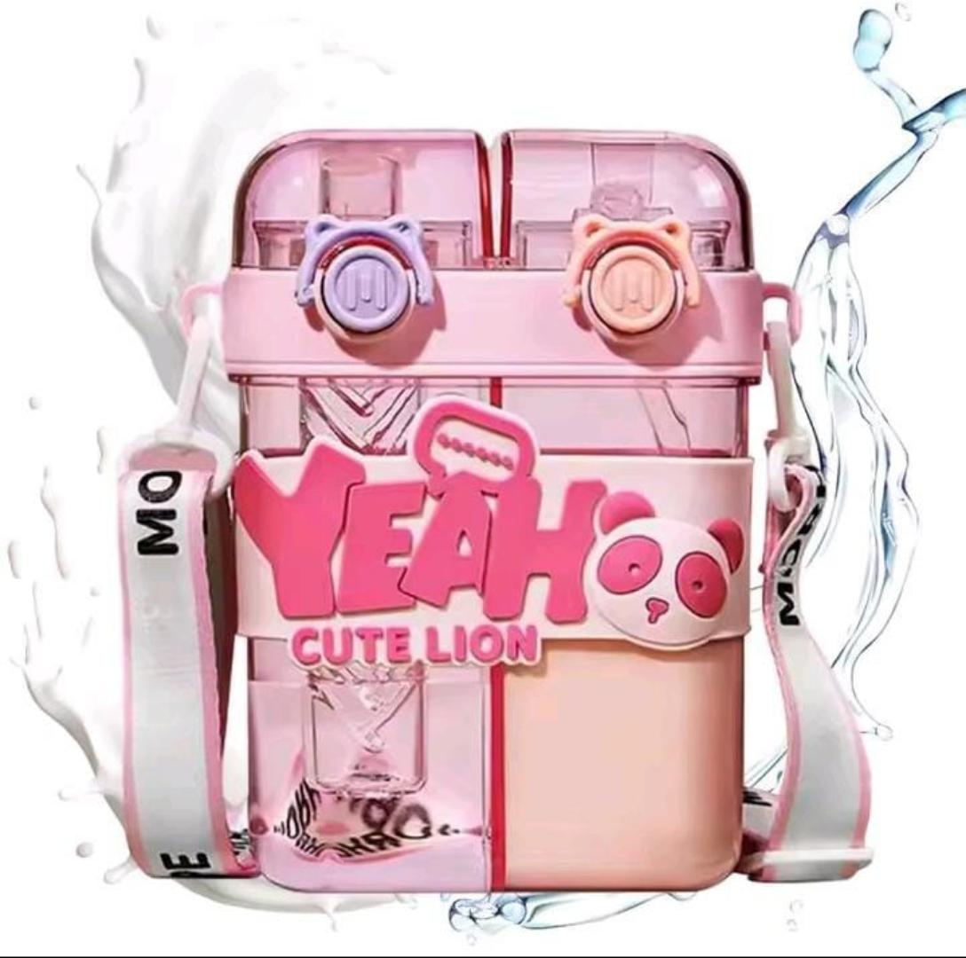 FANCY KIDS PARTITIONED WATER BOTTLE DUAL-CHAMBER STRAW WATER BOTTLE: CUTE AND TRENDY DESIGN FOR KIDS, TWO SEPARATE COMPARTMENTS, BPA-FREE PLASTIC, LEAK-PROOF, EASY TO CLEAN, IDEAL FOR SCHOOL AND PLAY