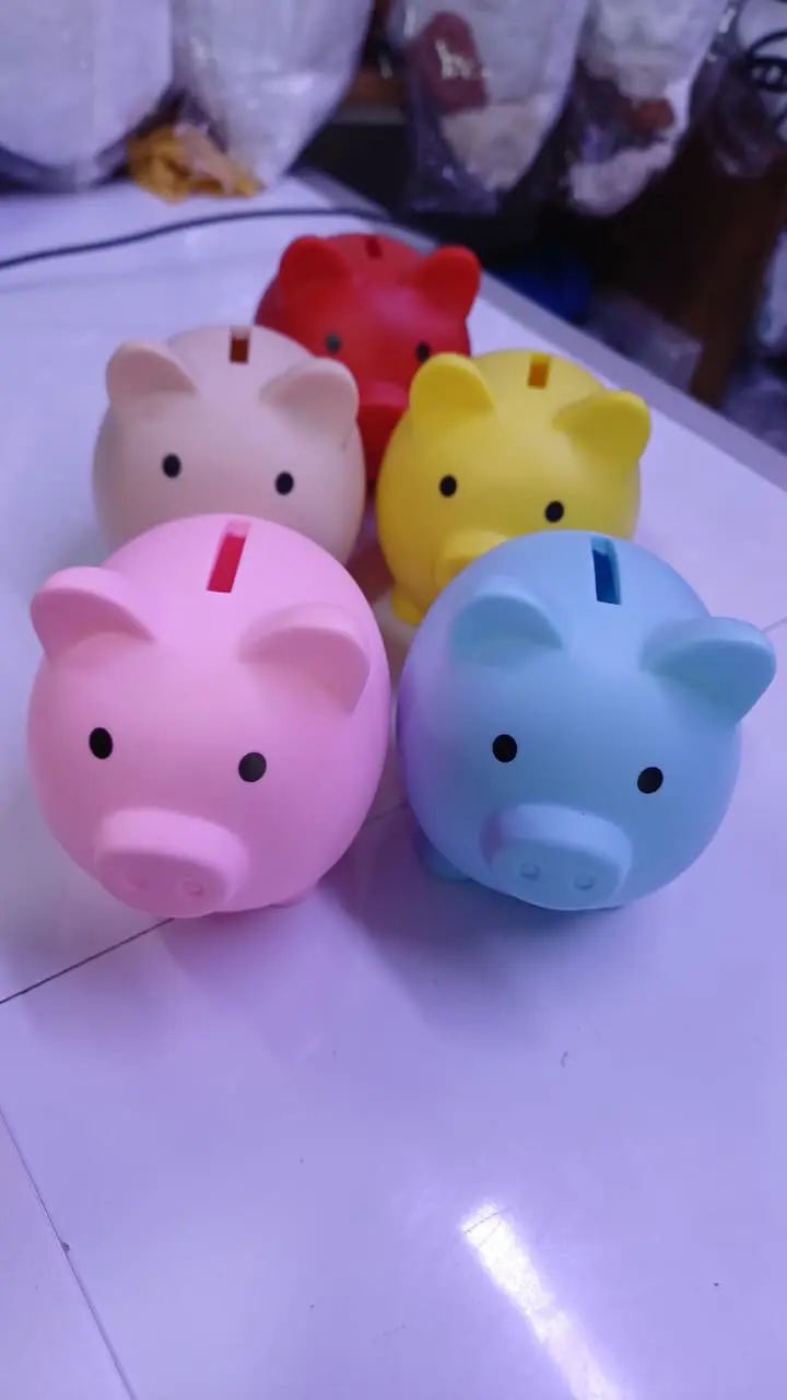 PIGGY BANK, UNBREAKABLE PLASTIC MONEY BANK, COIN BANK FOR GIRLS AND BOYS, SMALL SIZE PIGGY BANKS, PRACTICAL GIFTS FOR BIRTHDAY, EASTER, CHRISTMAS