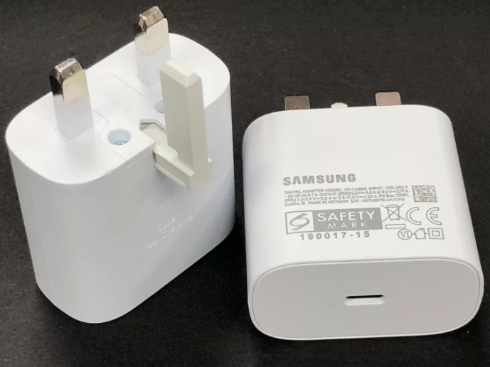 Samsung 25W WHITE Type-C to C Fast Charger Adapter/Header, USB-C Output, Compatible with Galaxy A15, A25, A05s, S20 FE, S23 FE & All Type-C Devices