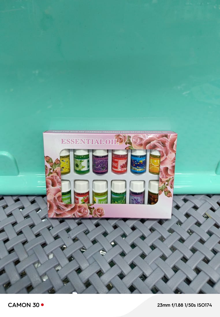 CLEARANCE SALE!!!!!!!!!!!!12 pcs Essential Oil Set for diffuser, humidifier, Aromatherapy Scents: Lavender Violet Green Tea Rose Sandal wood Snow Lotus Jasmine Orange Ocean Lemon Osmanthus Strawberry