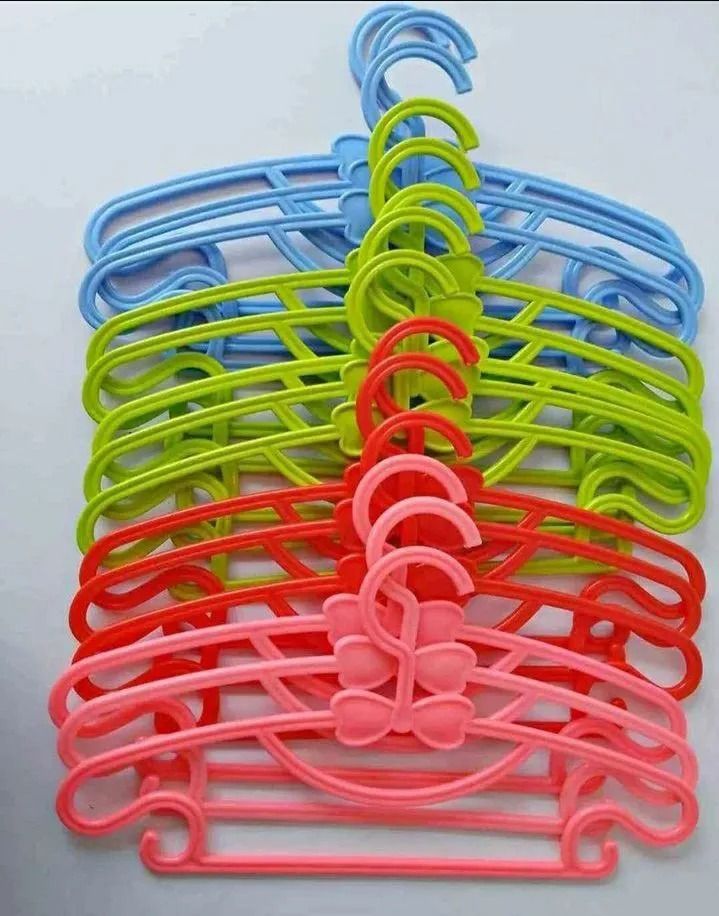 12pcs Kids Clothes Hanger Racks Portable Plastic Display Hangers Windproof Children Coats Hanger Baby Clothing Organizer