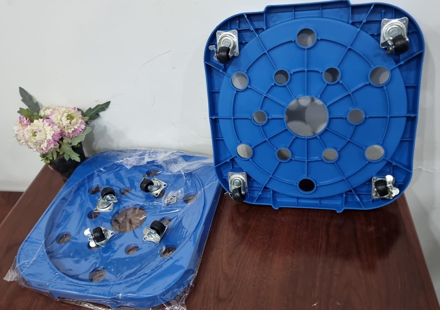 4 wheels Plastic tray type gas cylinder trolley stand now available in 2 colours NOW AVAILABLE!!!!!!!!!!!!!!!!!!!!