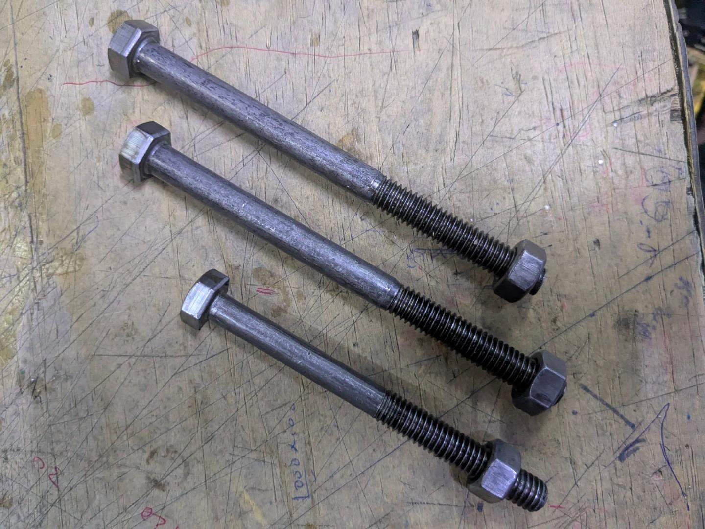 🔩 4-Piece Heavy-Duty Bed Bolts, Nuts & Washers Set – Steel Hex Head Fasteners