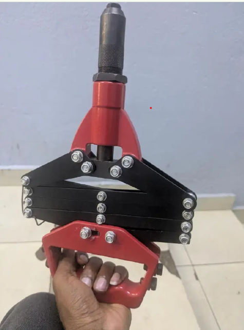 Blind Rivets (5×12mm (500 Pcs) + Heavy-Duty Riveting Gun