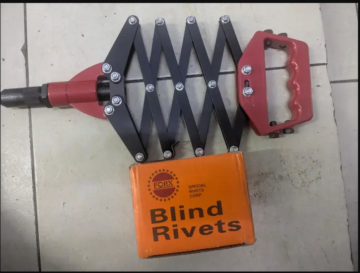 Blind Rivets (5×12mm (500 Pcs) + Heavy-Duty Riveting Gun