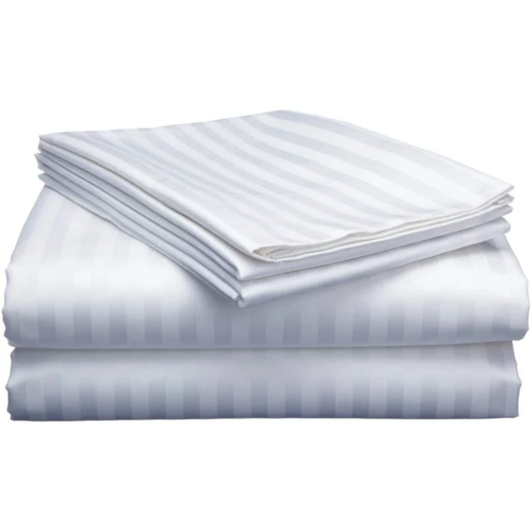 Luxury Cotton Stripped Bedsheets ,➖Size:7*8/8*8 ,▪️ Can fit all other sizes . 
Contains:
➖4pillowcases 
➖2pc bedsheets