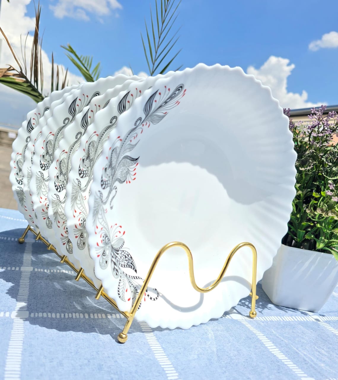 🍽️ Elegant Dining Starts Here!Upgrade your table with our 6pc Set Dinner Plates – where style meets function!✨ Size: 10.5" – perfect for everyday meals or special occasions

✨ Material: Premium ceram