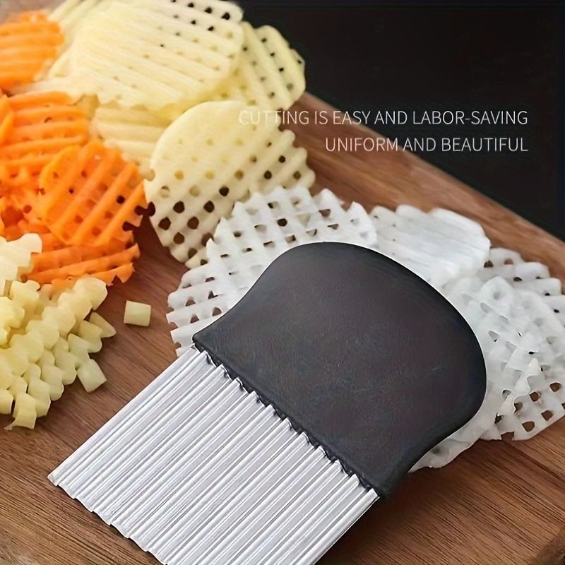 1pc, Crinkle Cutter, Wavy Chopper Knife, Upgraded Stainless Steel Crinkle Blade, Safety Kitchen French Fry Chip Cutter, Wavy Slicer for Fruit Vegetable Salad Carrot Potato Fries, Kitchen Tools