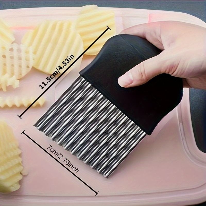 1pc, Crinkle Cutter, Wavy Chopper Knife, Upgraded Stainless Steel Crinkle Blade, Safety Kitchen French Fry Chip Cutter, Wavy Slicer for Fruit Vegetable Salad Carrot Potato Fries, Kitchen Tools