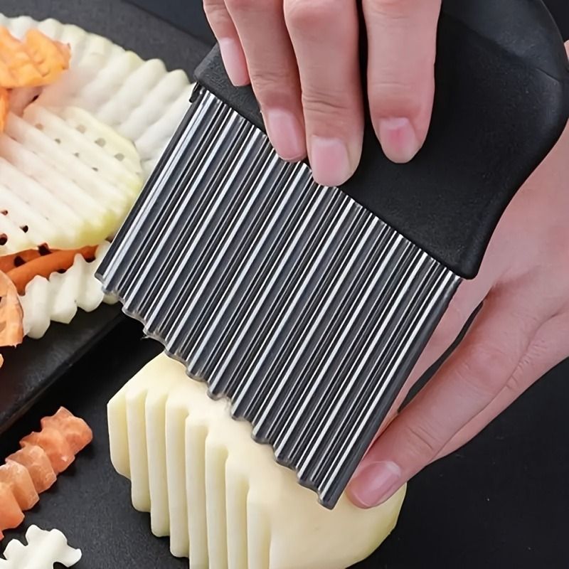 1pc, Crinkle Cutter, Wavy Chopper Knife, Upgraded Stainless Steel Crinkle Blade, Safety Kitchen French Fry Chip Cutter, Wavy Slicer for Fruit Vegetable Salad Carrot Potato Fries, Kitchen Tools