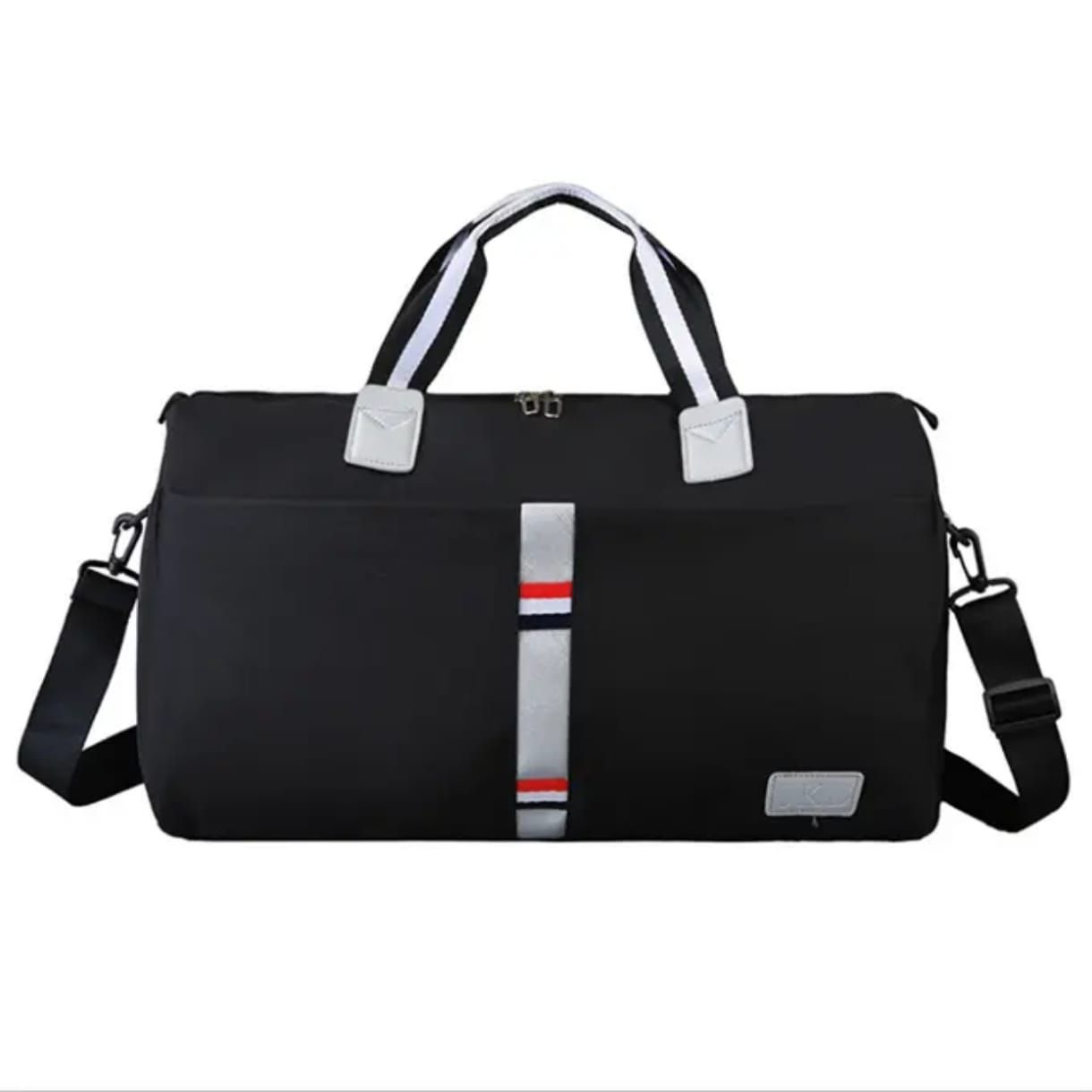 🎆🎆‼️New in‼️‼️ ✨️✨️oxfrord travel duffle bag.made of durable fabric material. The closure is Two- way zipper.