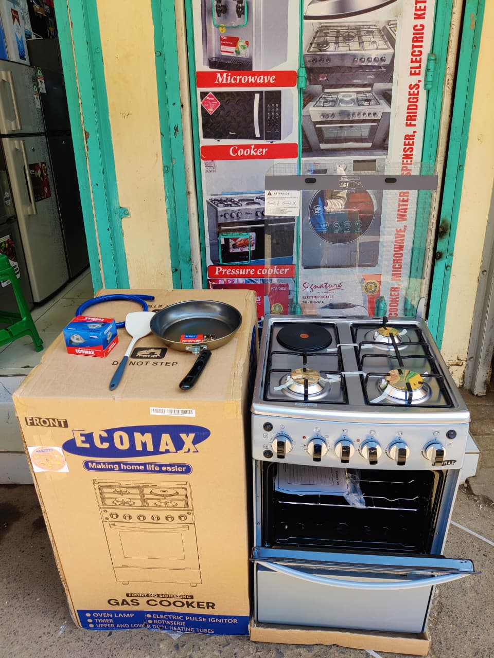 Ecomax 60x60 Standing Cooker – 3 Gas + 1 Electric, Electric Oven, Auto Ignition with Free Gas Pipe, Spatula, Frying Pan, and 13Kg Regulator & Clips