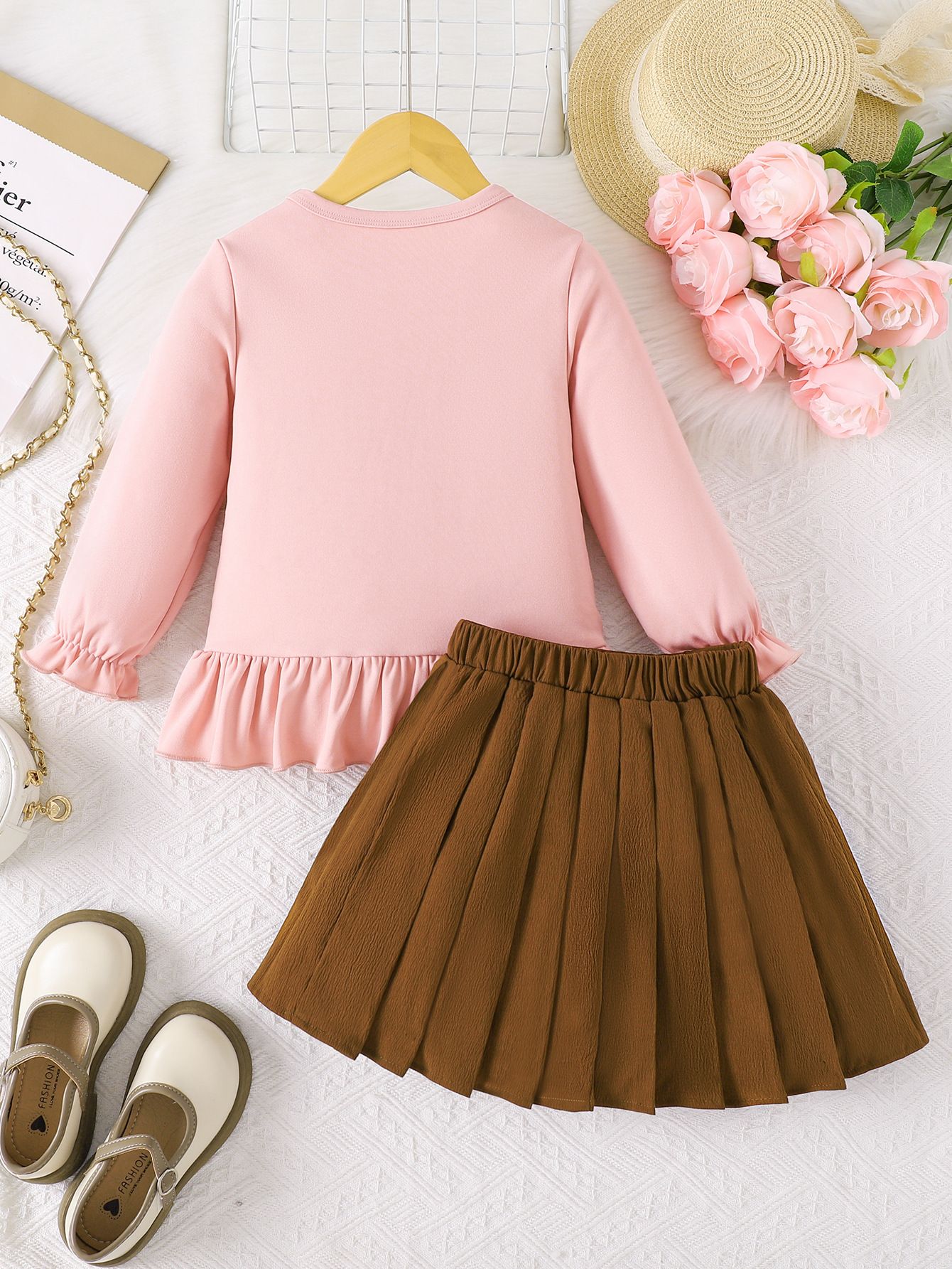 Girls' Set Round Neck Long Sleeved Pink Hoodie Floral Embroidery Letter Print Casual Sports Pants Two-Piece Children's Clothing Design Sense