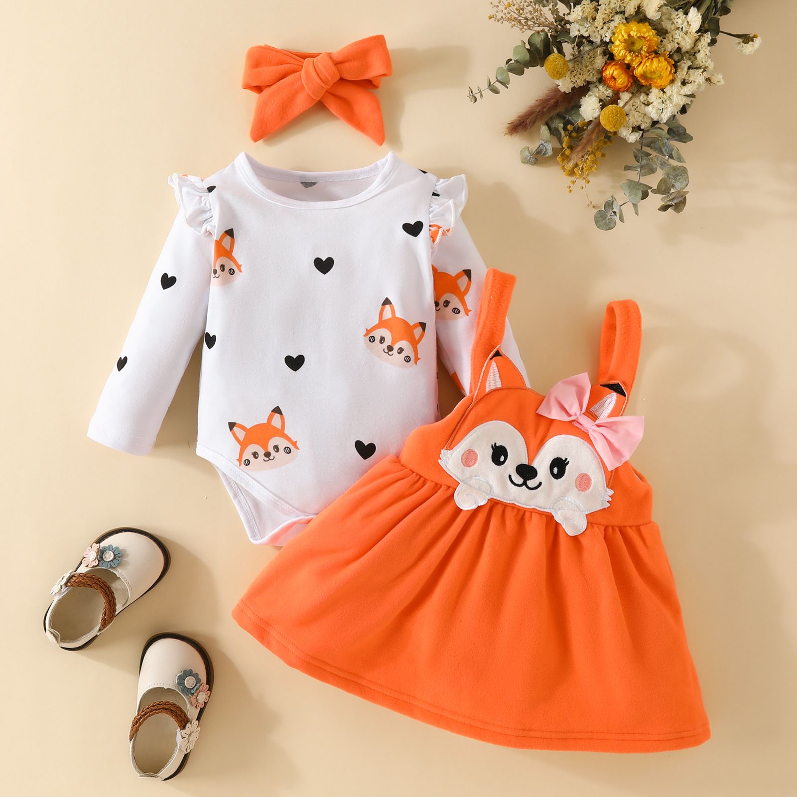 Baby Romper Infant Onesies Toddler Jumpsuit With Bow Suspender Skirt Printed Letter Pattern "Mom Dad Baby" Text Breathable Comfortable For 0-18 Months 3 PCS Set