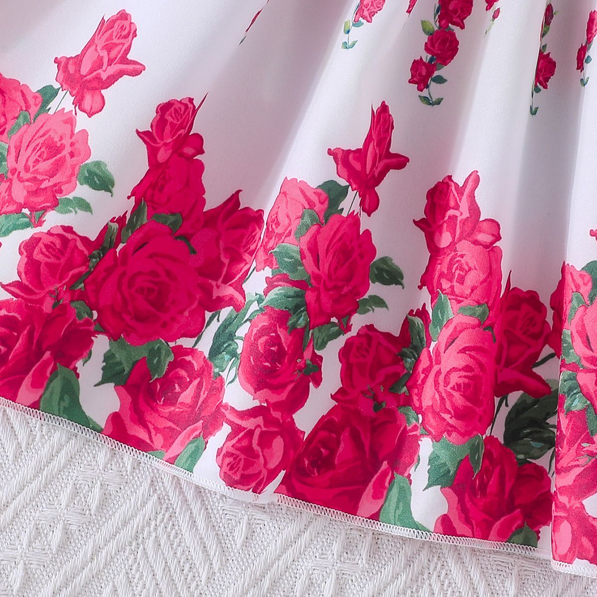 Girl's Clothing 2-Piece Set Vest Princess Dress Crew Neck Short-Sleeve Top Rose Pattern Skirt Hem Slip Dress Suitable For 2-7 Years Old Fashion Design New Style Comfortable And Breathable Holiday Gift