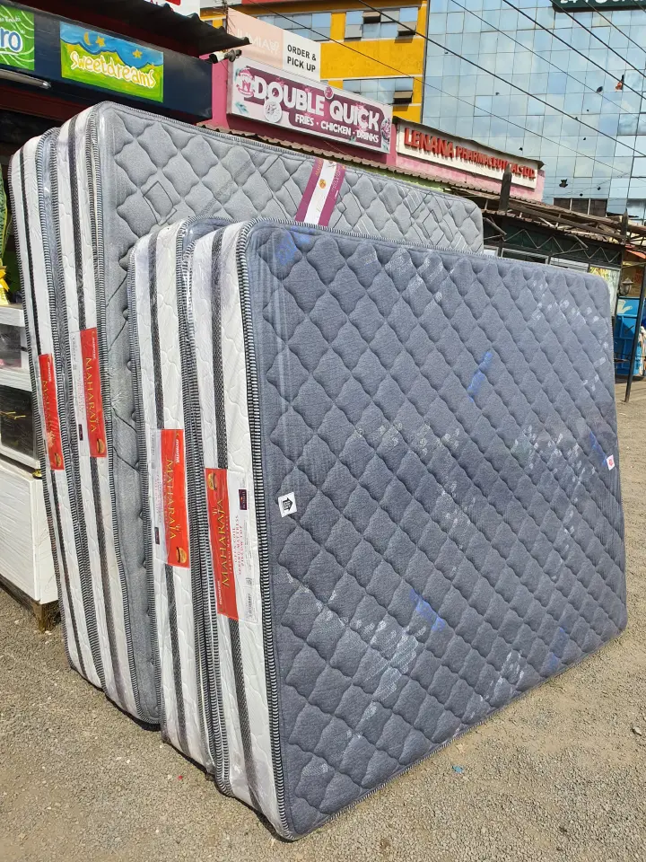 Maharaja open coil spring mattress with pillowtop layers on both sides to enhance comfort and soften your sleeping experience.
Open coil springs system provide balanced body support.