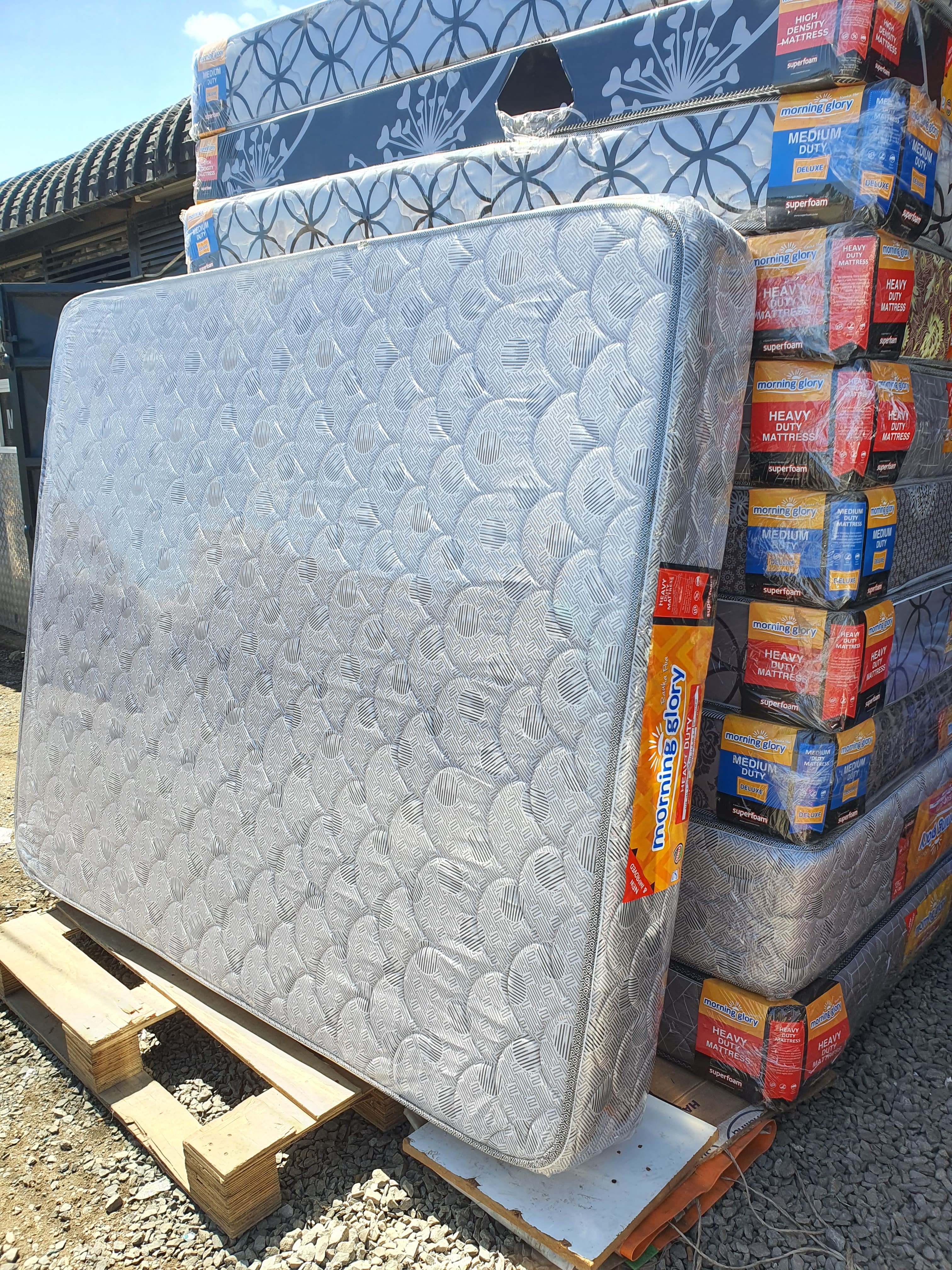 Heavy duty quilted mattress 10nches .Morning glory features and a high quality quilted top for added plushness