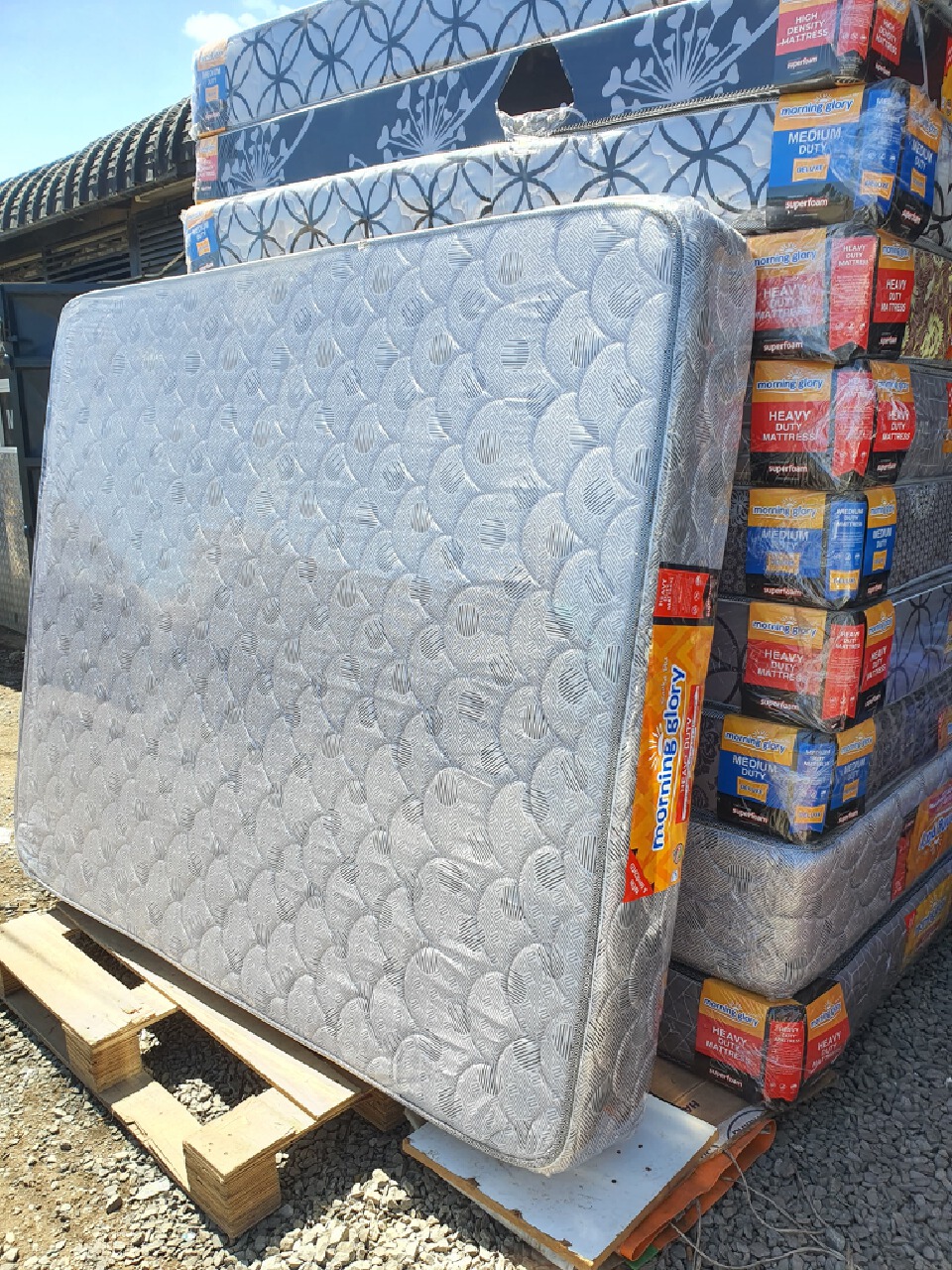 Heavy duty quilted mattress 10nches .Morning glory features and a high quality quilted top for added plushness