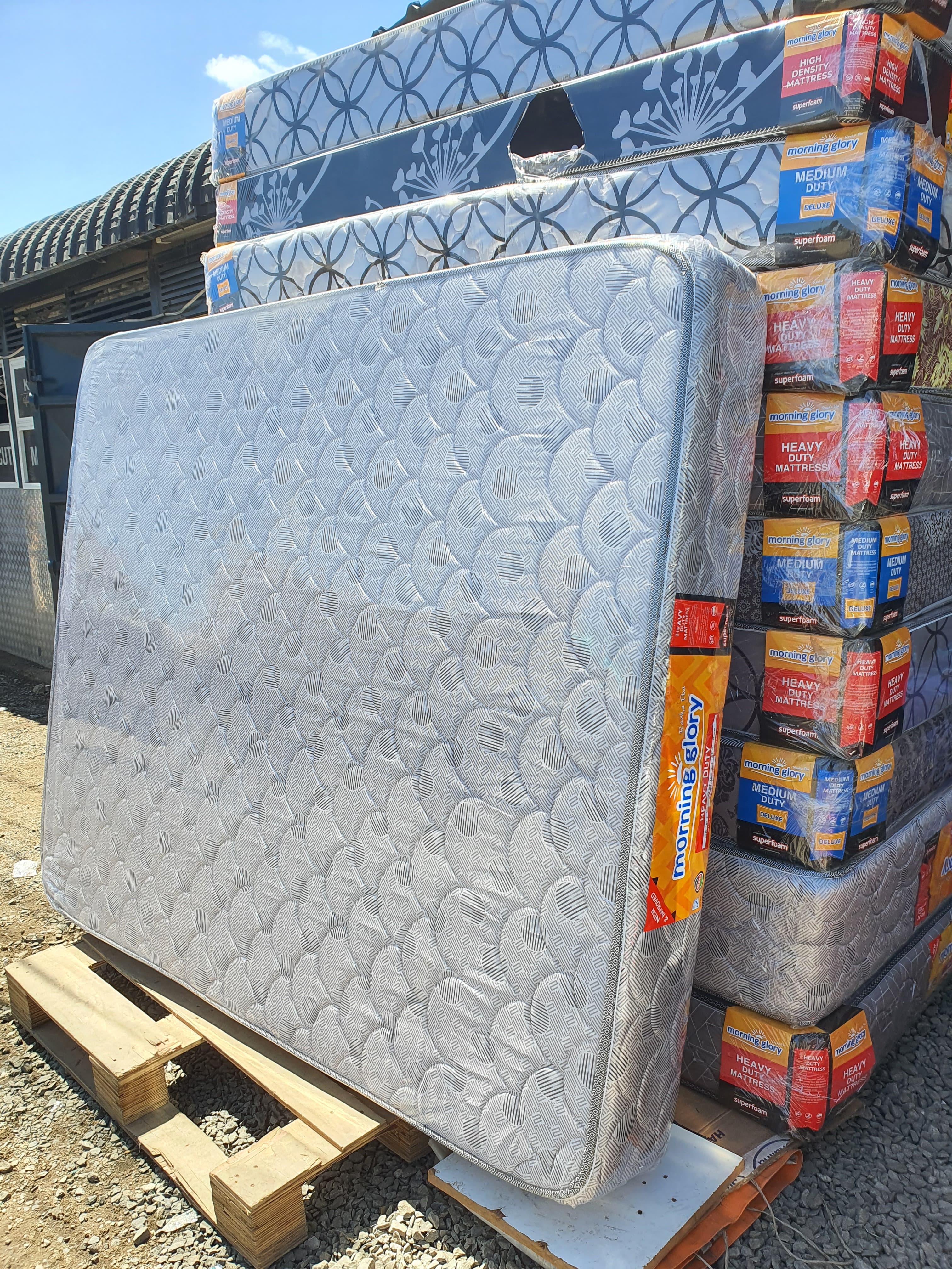 Heavy duty quilted mattress 10nches .Morning glory features and a high quality quilted top for added plushness