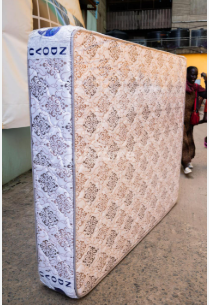 Quilted Ndovu Deluxe Medium Density Mattress 8 Inches Thickness