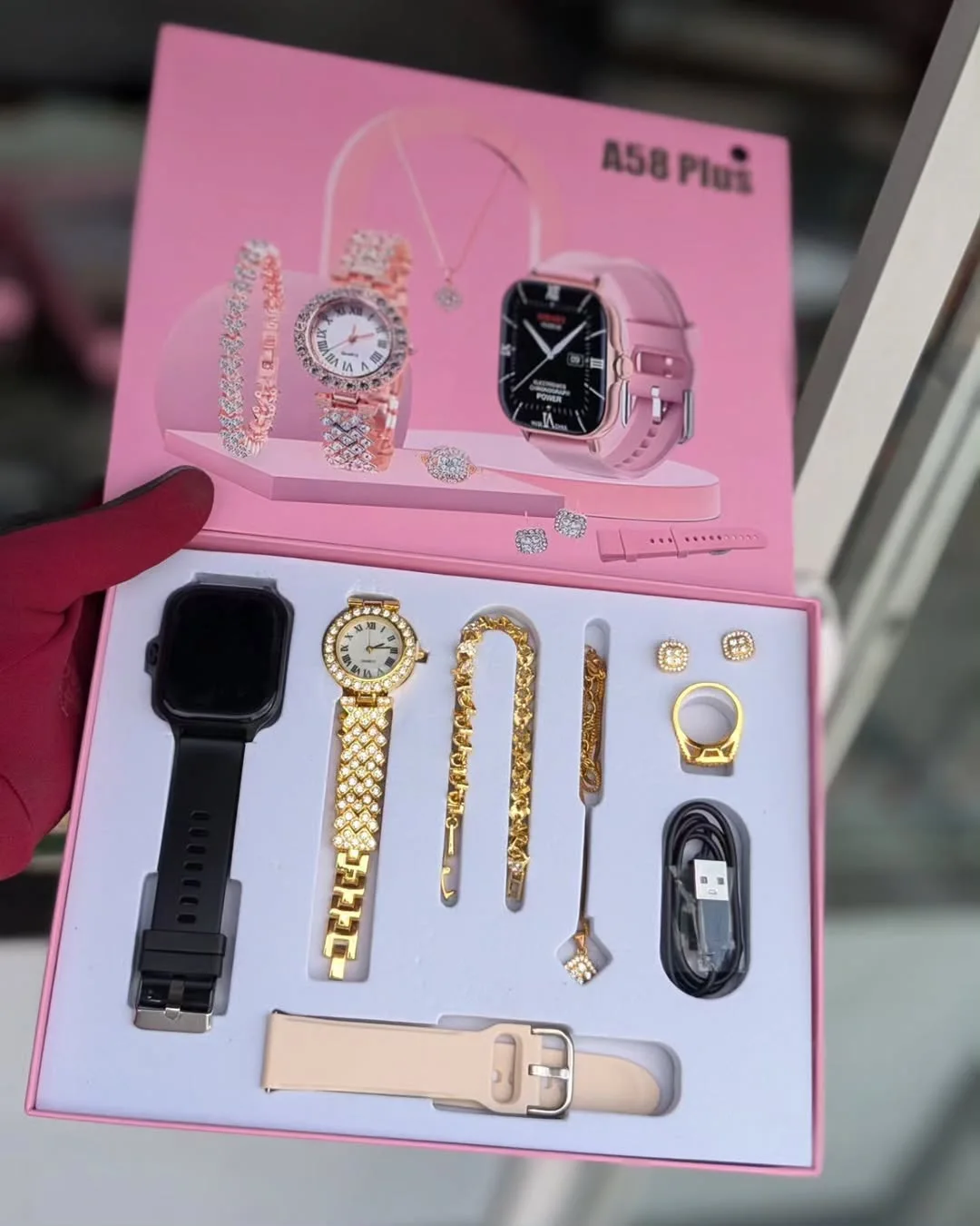 7 IN 1 A58 Plus 2024 Women's Luxury Gold Watch Unique Gift Set Jewellery Gold Necklace Ring Double Band Smart Watch+ Additional Women's Diamond Set Small Gold Watch Necklace Ring Earrings Bracelet Set