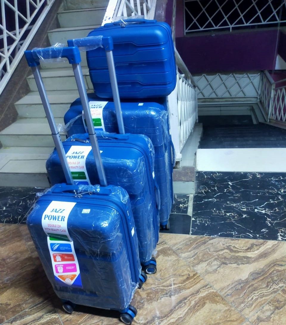 4 in 1 Luxurious Unbreakable Travel Suitcase Size 3 ▪Zipper closure frame. ▪360 Easy-glide spinner wheels. ▪Telescopic handle system. Luggage Bags