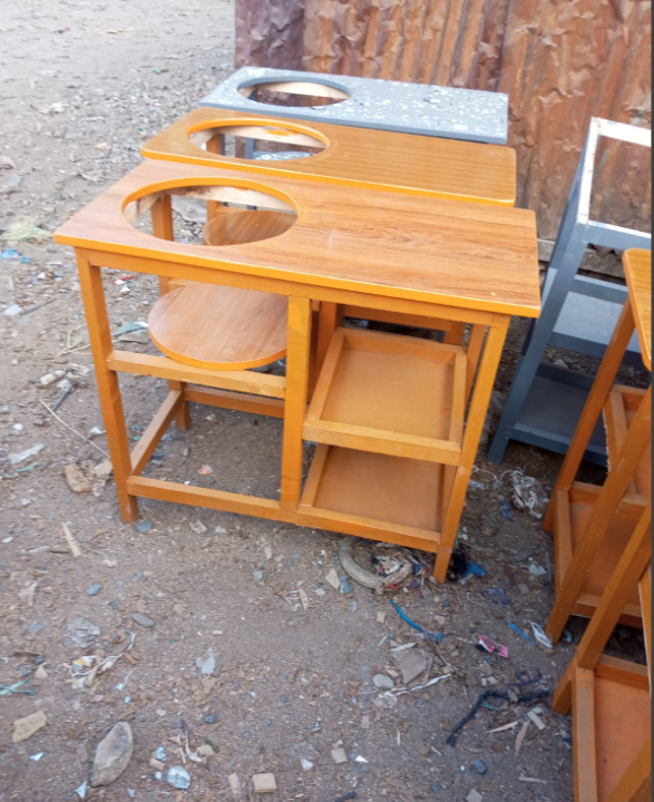 Modern strong and classic kitchen table,Wooden strong Kitchen table with racks. suitable for 6KG cooking Meko.as picture