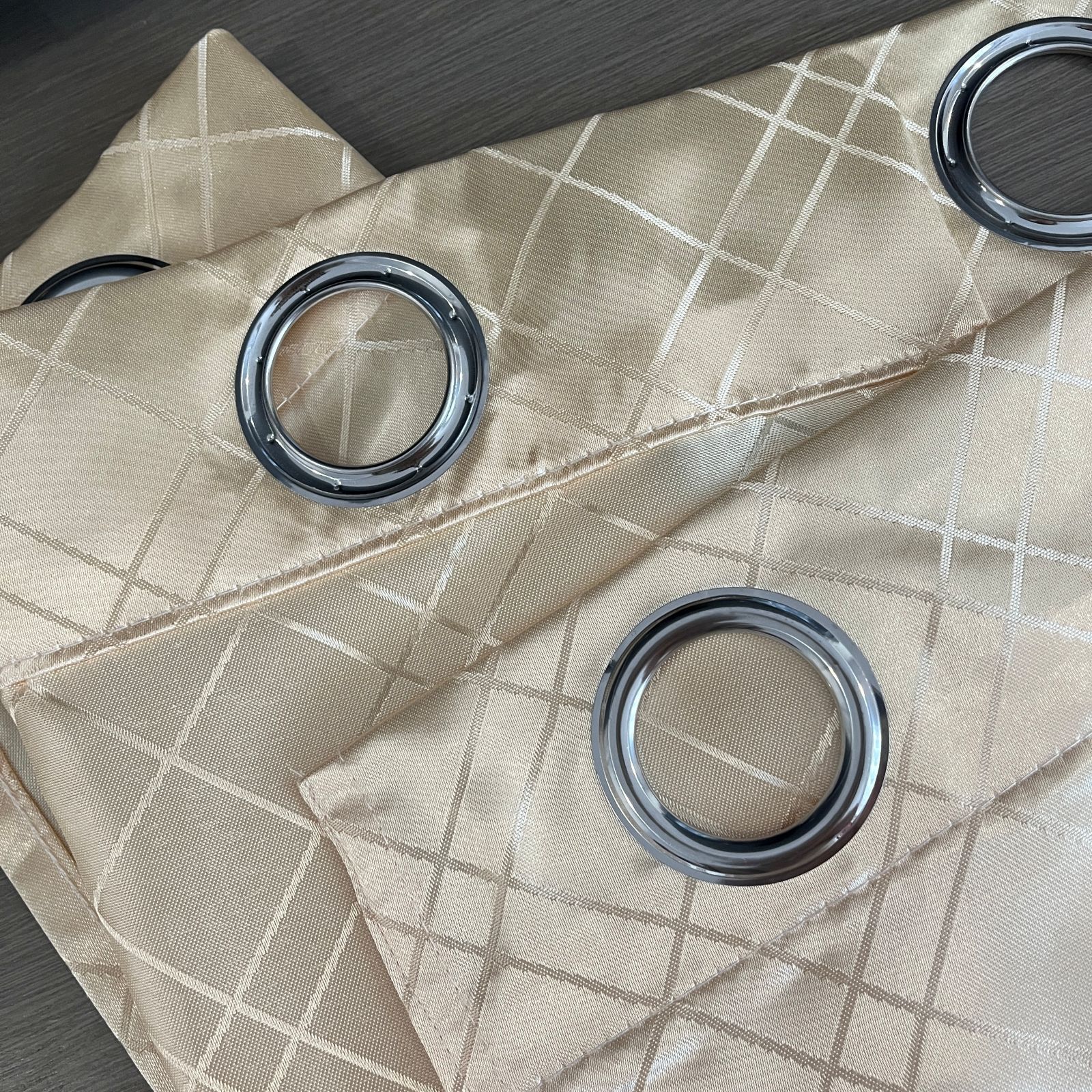 1 Piece Insulated Curtains Checkered, Protect Privacy Easy to Clean Improve Life Quality Living Room Curtain 1 Piece Thermal Insulation and Mosquito Prevention for Bedrooms Living Rooms