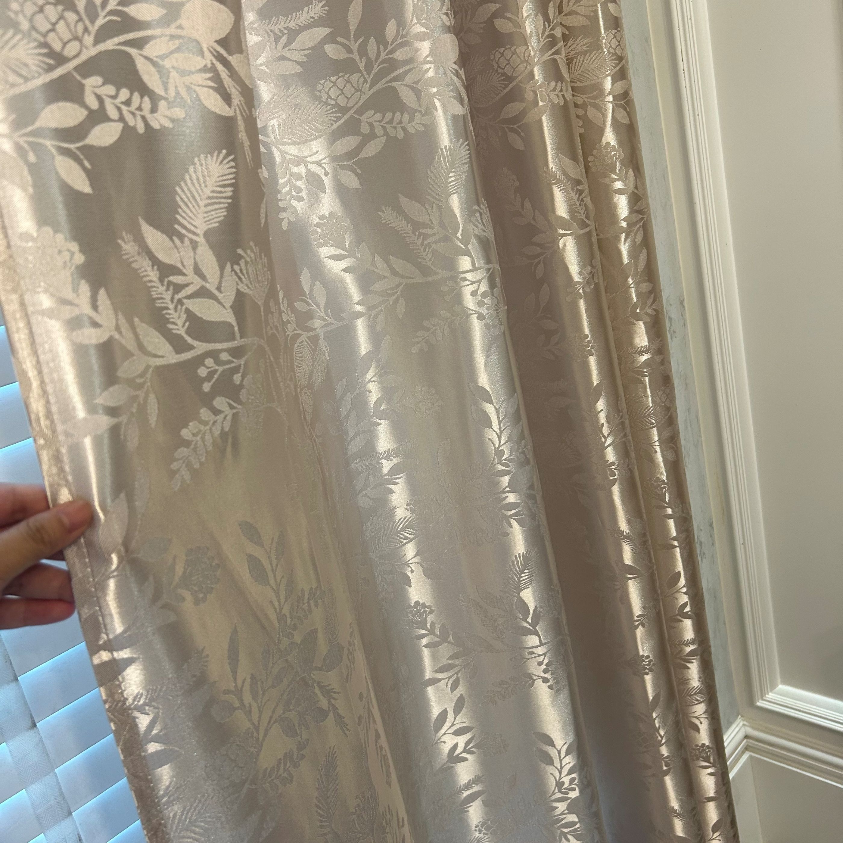 1pc High Quality Curtains Beautiful Leaf Pattern Blackout Curtain Thermal Insulation and Mosquito Prevention for Bedrooms Living Rooms