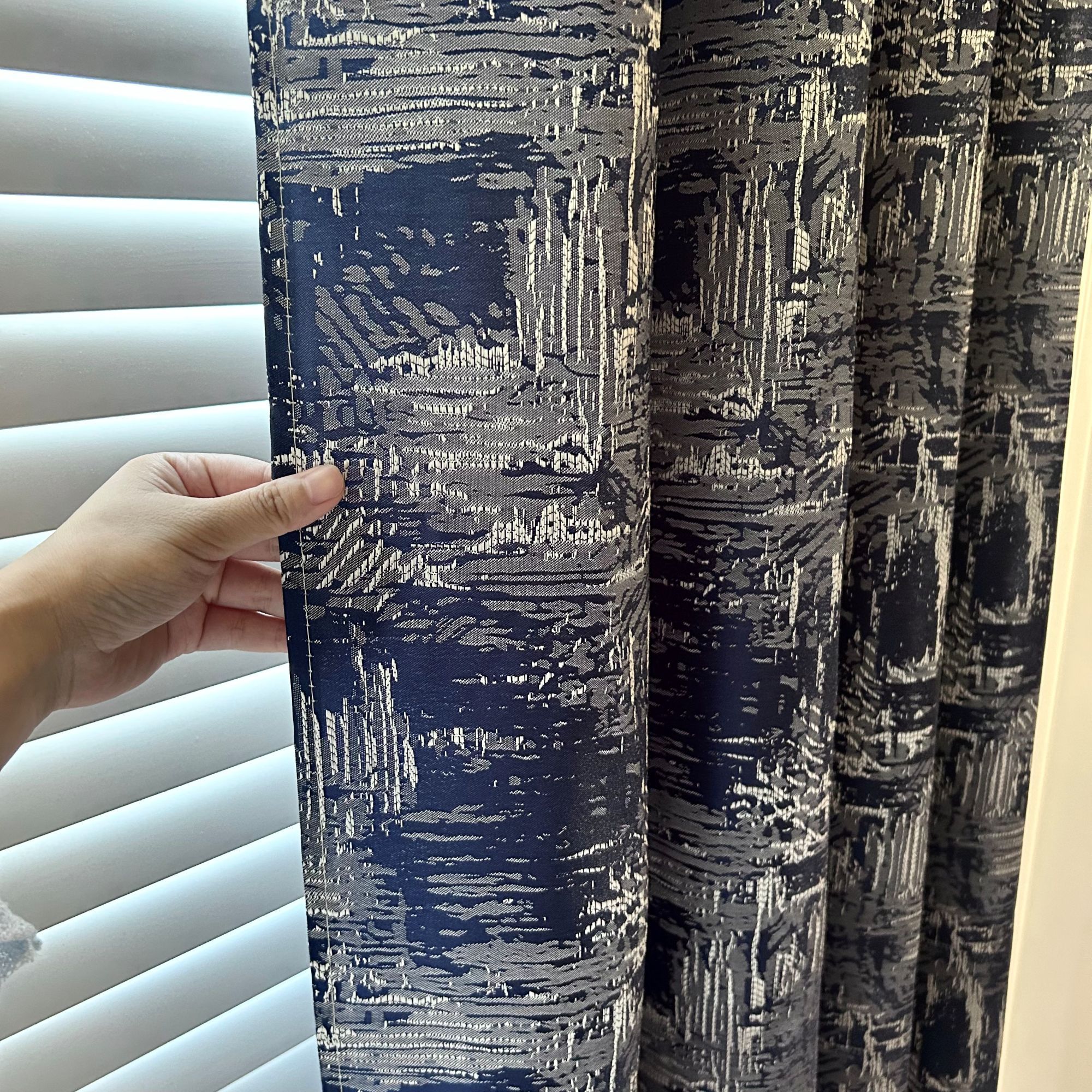 New High Luxury Blackout Geometric Curtains Sunscreen ＆Heat Insulation ＆Mosquito Prevention for Bedrooms and Living Rooms
