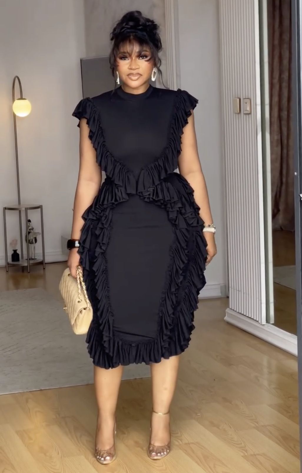 New Product Selection Spot European and American Cross border Women's Clothing 2025 Summer New Fashion Lotus Leaf Lace Waist Collection Solid Color Hip Wrapping Dress