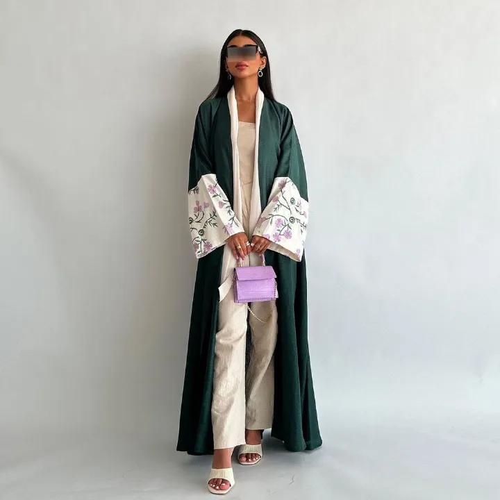 New Product Selection MQ136 Dubai Middle East Cardigan Robe Embroidered Abaya Muslim European and American Loose Coat Fashion Women's Wear