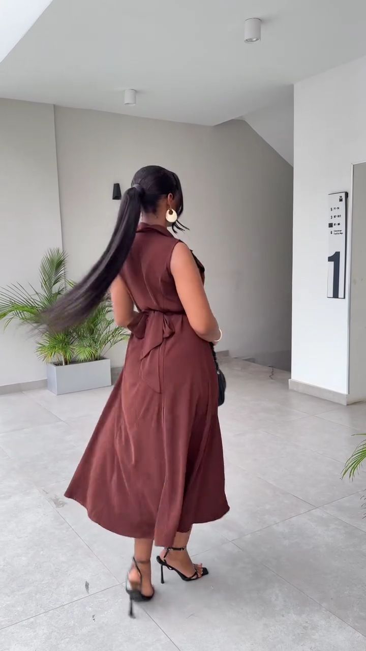 New product selection: African women's clothing with high-end design, loose and elegant lace up, slimming vest dress, European and American plus size western-style long skirt