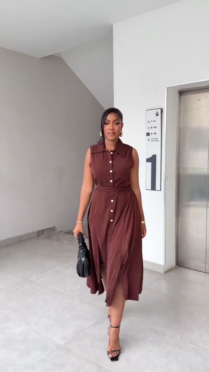 New product selection: African women's clothing with high-end design, loose and elegant lace up, slimming vest dress, European and American plus size western-style long skirt