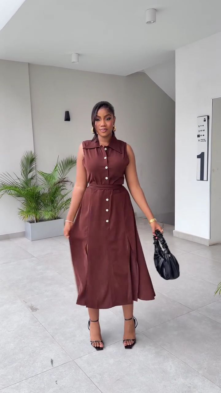 New product selection: African women's clothing with high-end design, loose and elegant lace up, slimming vest dress, European and American plus size western-style long skirt