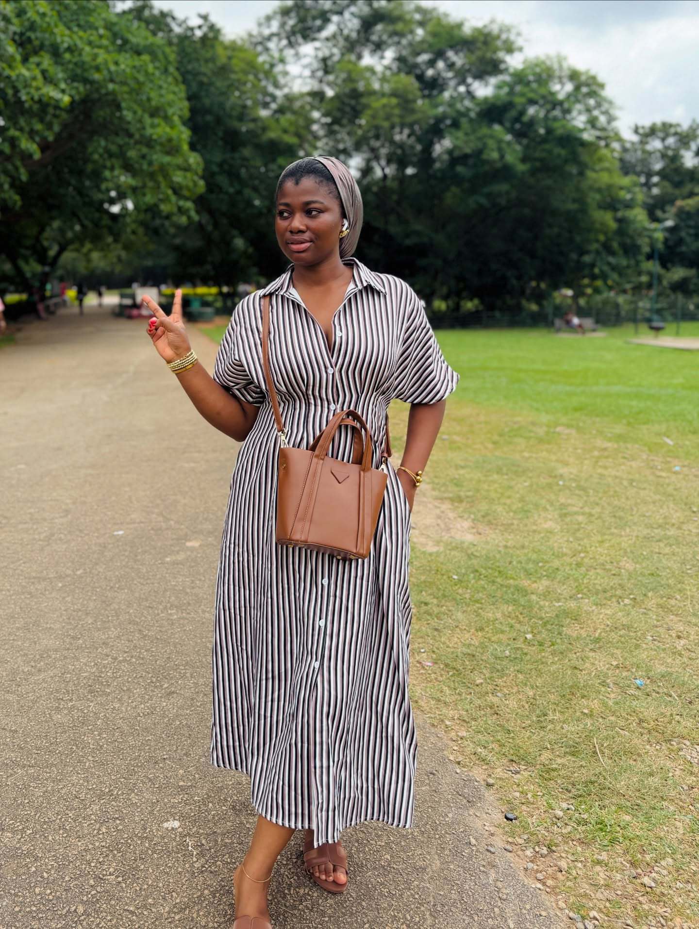 New product selection: European and American women's short sleeved lapel striped cardigan plus size dress, women's African style fashionable loose and slimming long dress