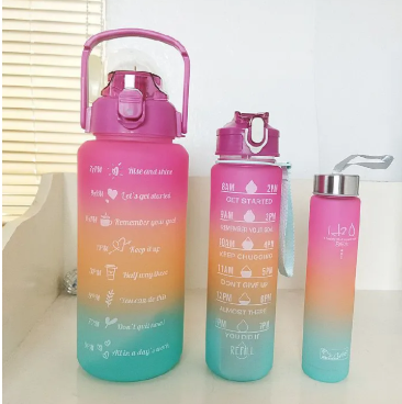 3-in-1 Set Water Bottle Motivational Sports Leakproof Bottle (Black).3 piece set of super capacity, press the spring cover and open the cover with one button, convenient and fast.