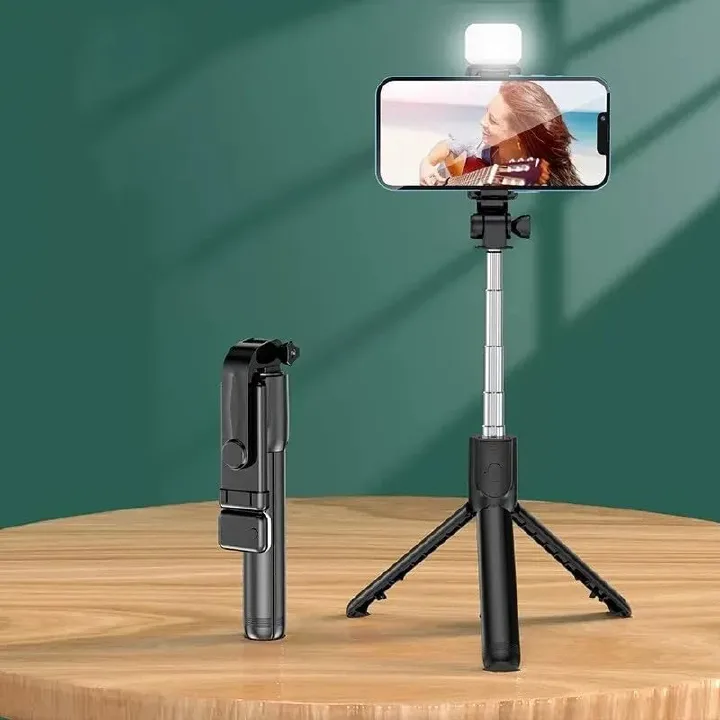 Phone Tripod, 70cm Selfie Stick with Wireless Remote , Portable Extendable Tripod Stand, Compatible with All Cell Phones, for Selfie/Video Recording/Photo/Live Stream/Vlog
