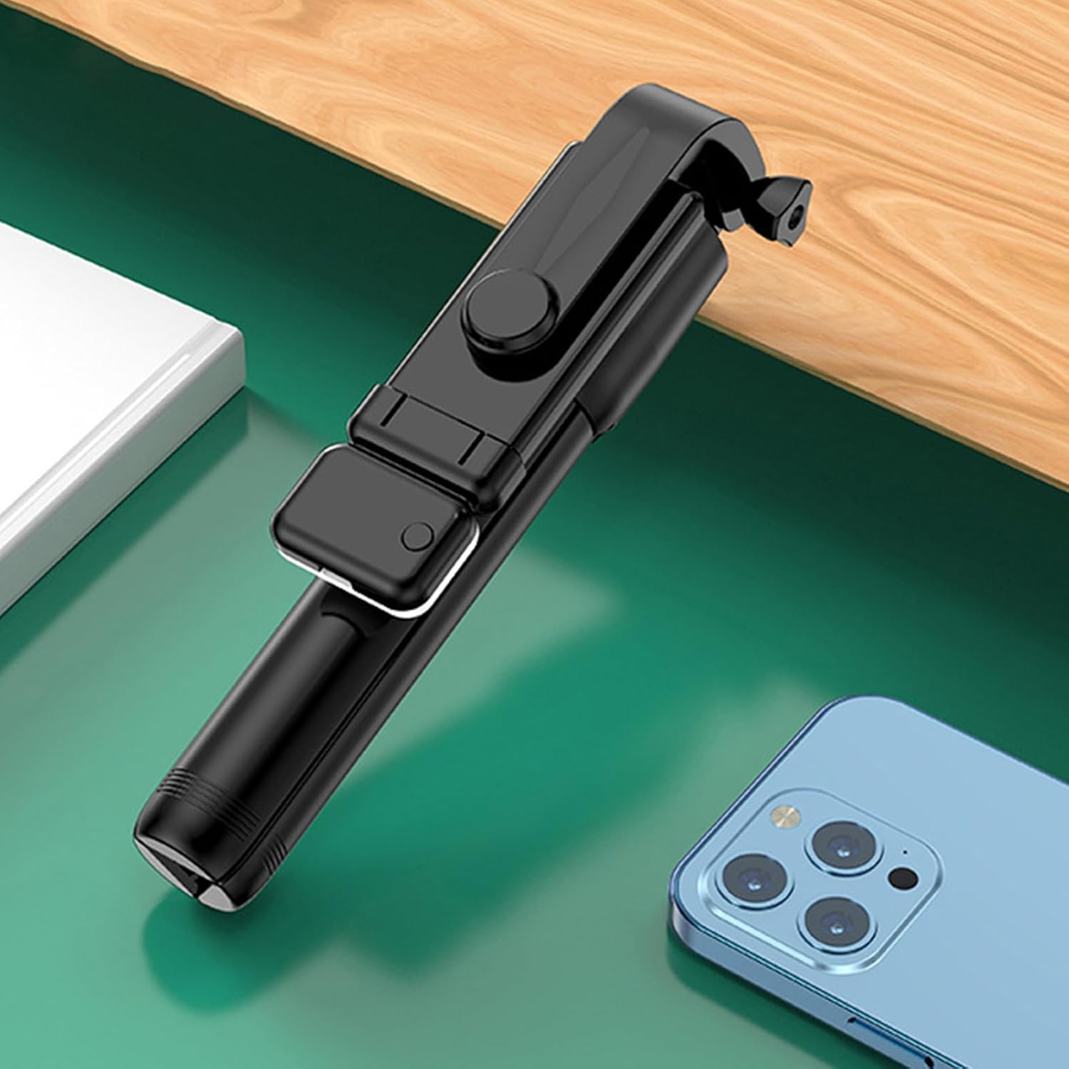 Phone Tripod, 70cm Selfie Stick with Wireless Remote , Portable Extendable Tripod Stand, Compatible with All Cell Phones, for Selfie/Video Recording/Photo/Live Stream/Vlog