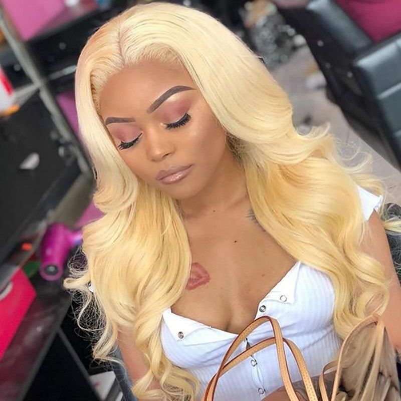 Women's Wig Fashionable and Elegant Golden Wig Center-parted Long Curly Hair Big Wave Light Golden Heat-resistant Synthetic Fiber Wig Perfect Gift for Women Suitable for Christmas Halloween Party