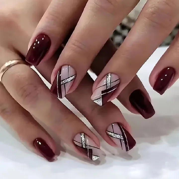 24 Pcs Press on Nails Medium Fake Nails Square Glue on Nails Wine Red False Nails with Design Silver Glitter Lines Reusable Artificial Nails Acrylic Stick on Nails for Women Girls